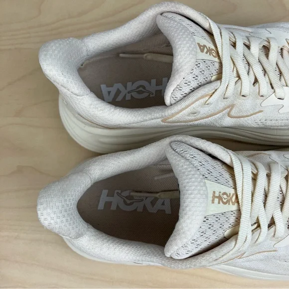 Hoka One One Women’s Size 6.5 B Clifton 10 Vanilla Birch Athletic Running Shoes - Picture 9 of 11